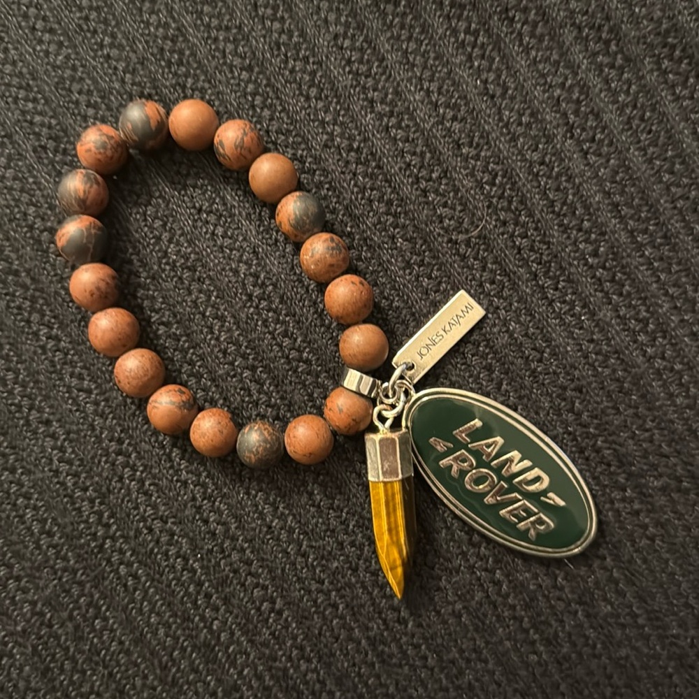 NWT Jones Katami bracelet with brown stone beads & vintage Land Rover medallion